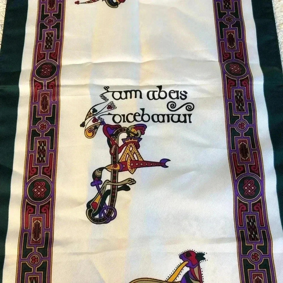 Book of Kell’s Scarf - Picture 6 of 8